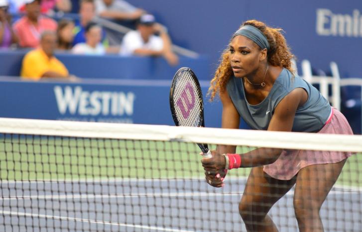 Serena Williams på tennisbanen i US Open 2013