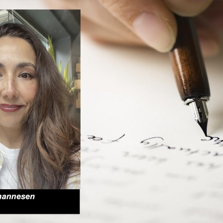 Portrettfoto av Antonia Johannesen mot bakgrunn av skrivende hånd